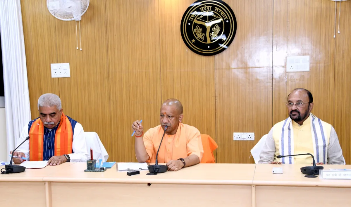 जनप्रतिनिधियों के प्रस्तावों को प्राथमिकता देते हुए शीघ्र तैयार की जाए कार्ययोजना : मुख्यमंत्री