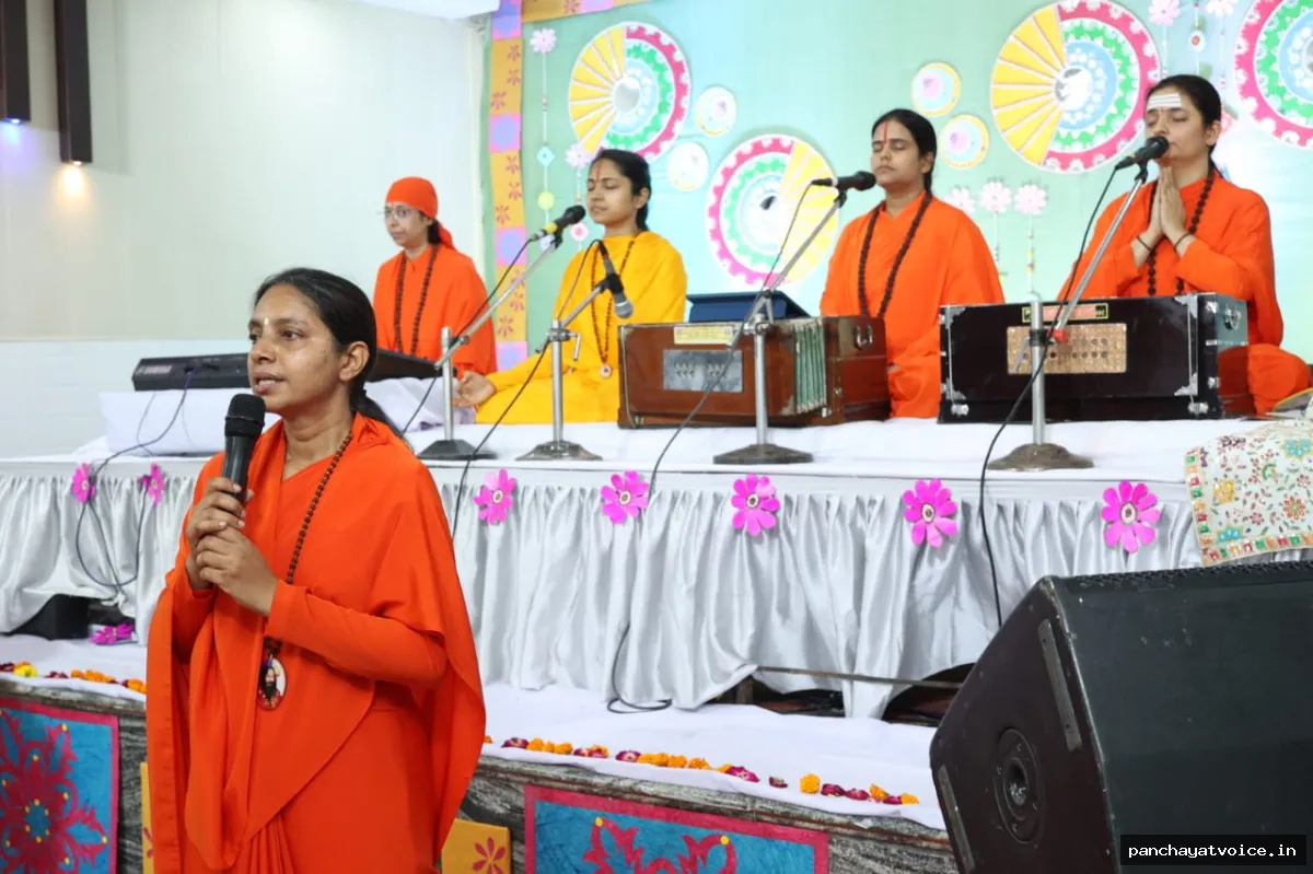 LUCKNOW तेलीबाग में गुरु पूर्णिमा महोत्सव पर उमड़ा श्रद्धालुओं का सैलाब
