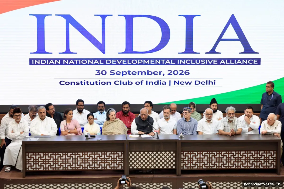 चुनाव आयोग के खिलाफ विपक्ष ने खोला मोर्चा